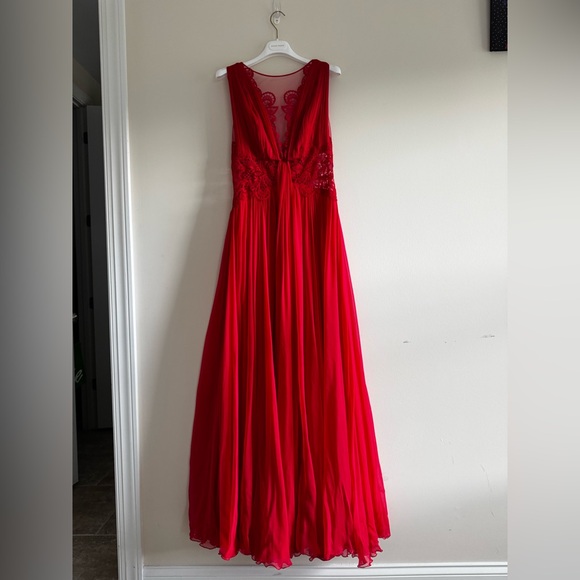 Authentic Zuhair Murad Red Silk Pleated Chiffon Gown - Picture 15 of 15